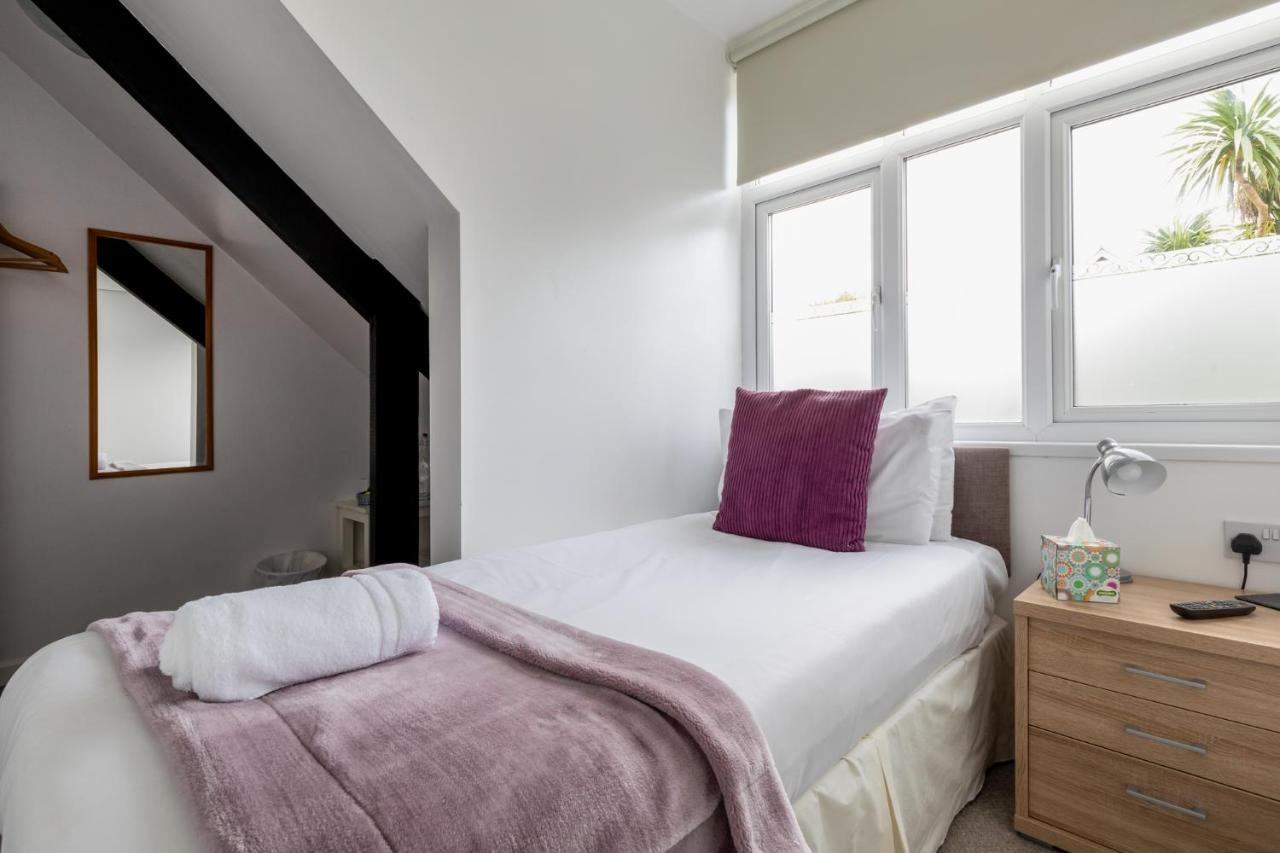 فندق Oasis House فالموث المظهر الخارجي الصورة