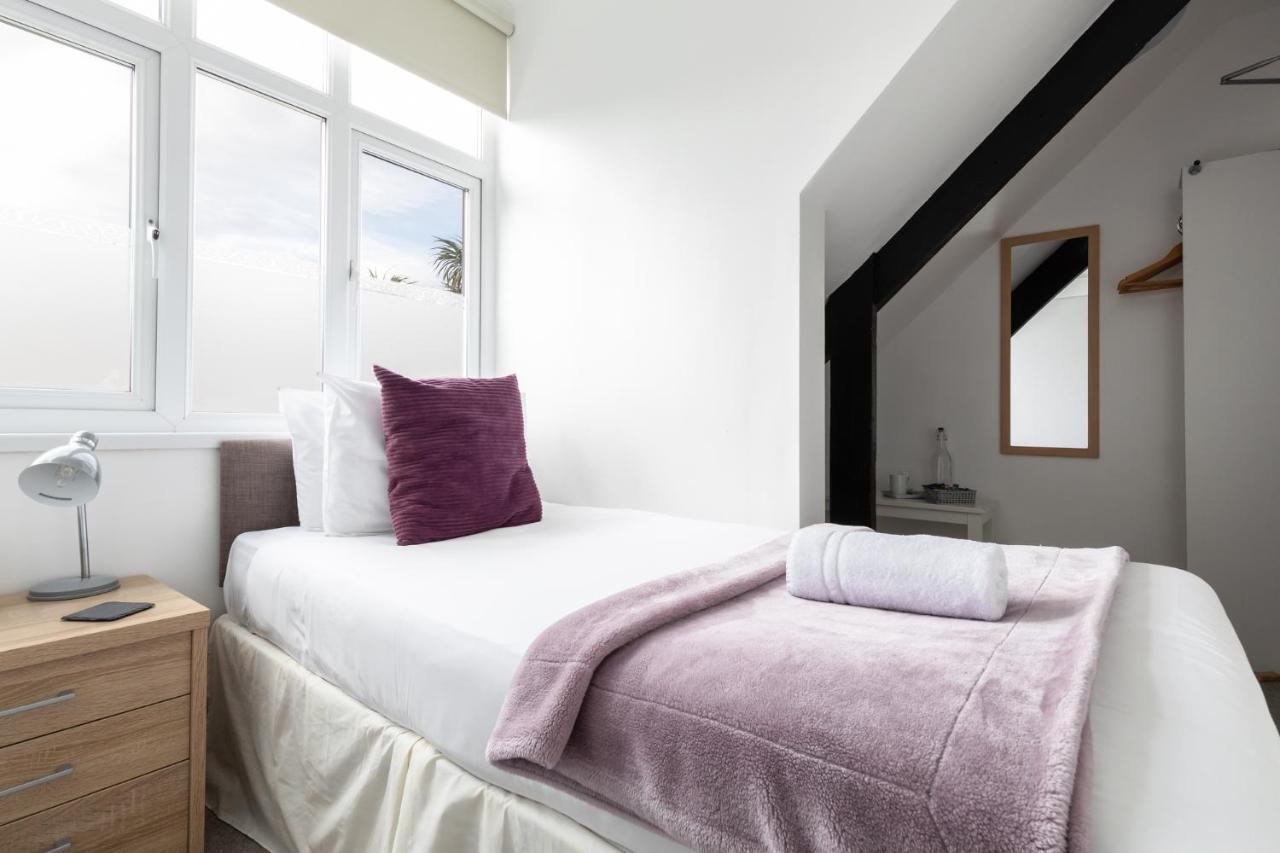 فندق Oasis House فالموث المظهر الخارجي الصورة